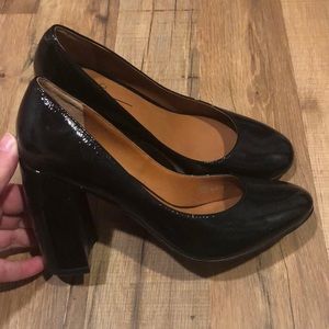Paolo Glossy Black Heels